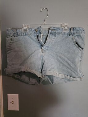 Light Blue Denim Roll-Cuff Women's Shorts